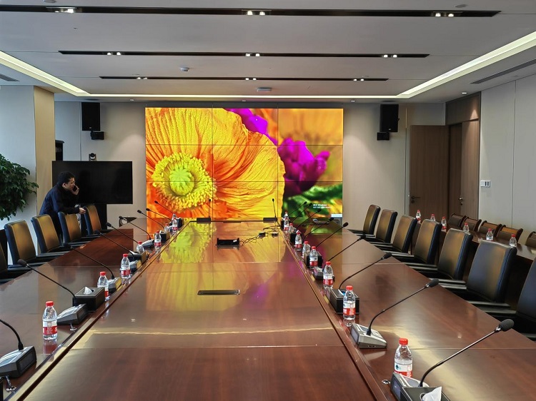 液晶拼接屏怎么樣實(shí)現(xiàn)會(huì)議辦公顯示？